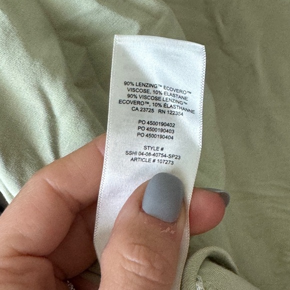 Aritzia Wilfred Saturn Shortsleeve wrap Midi Dress short sleeve bodycon sage - Picture 11 of 13